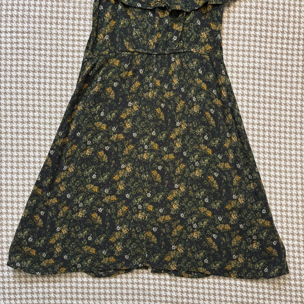5/$15 | Mossimo | Floral Off the Shoulder Mini Dress - Picture 5 of 16
